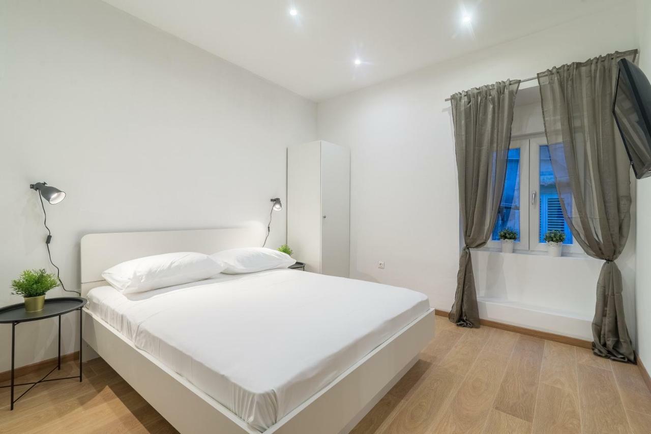 Studios & Apartments Porto Zadar Exterior foto